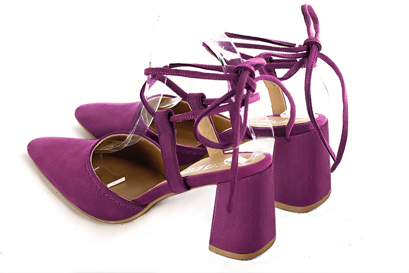 Mulberry purple women's open back shoes, with crossed straps. Tapered toe. High flare heels. Rear view - Florence KOOIJMAN
